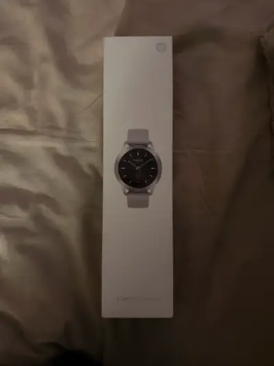 Reloj inteligente Xiaomi Watch S3 con correa gris - miniatura 1