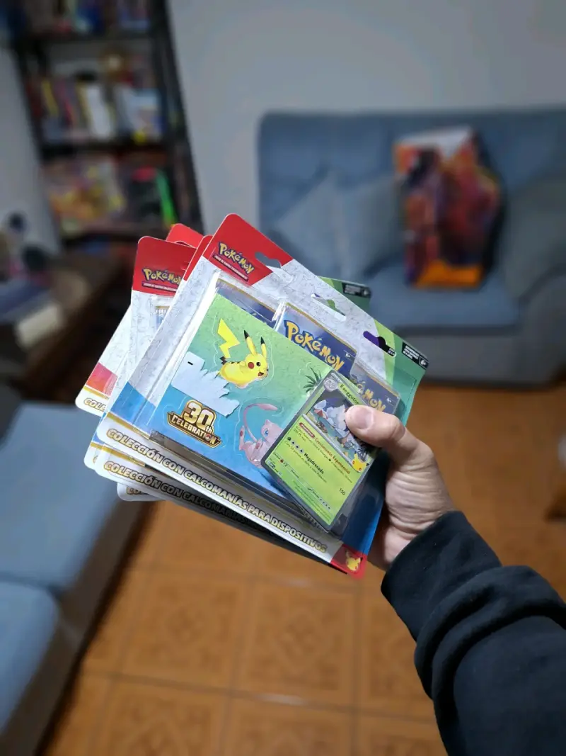 Colección de cartas Pokémon 30 Aniversario - 2