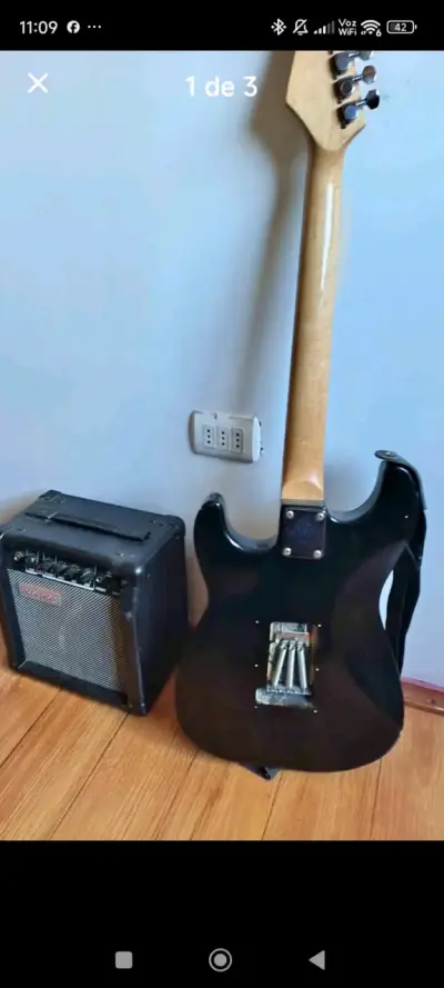 Guitarra eléctrica Scorpion con amplificador - miniatura 2