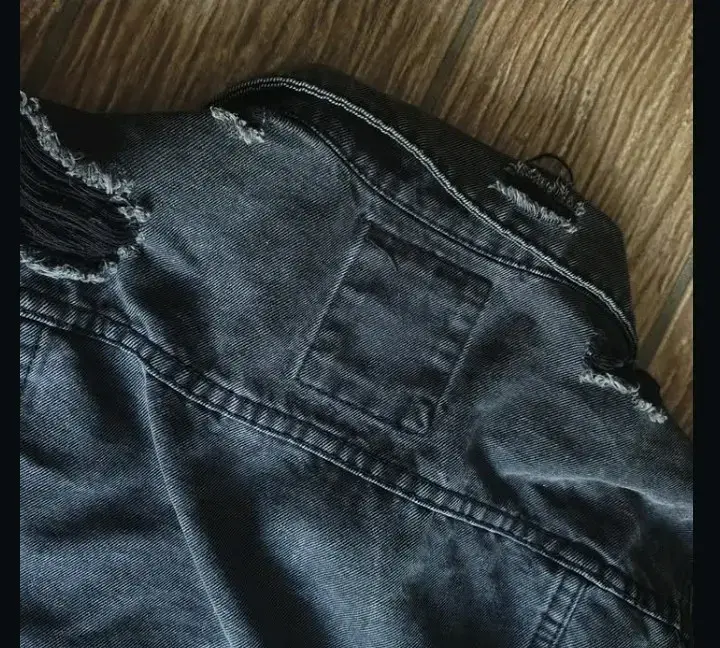 Chaqueta de mezclilla negra con parches Cluster - 2