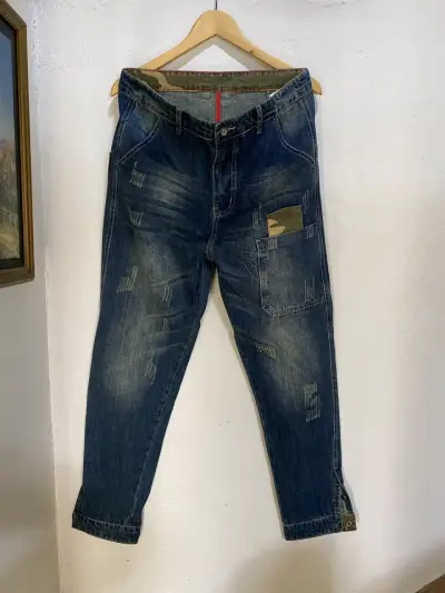 Jeans de Hombre con Bolsillo Camuflado - miniatura 3