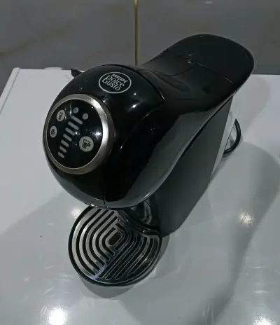 Cafetera Dolce Gusto Genio S Negra - miniatura 2
