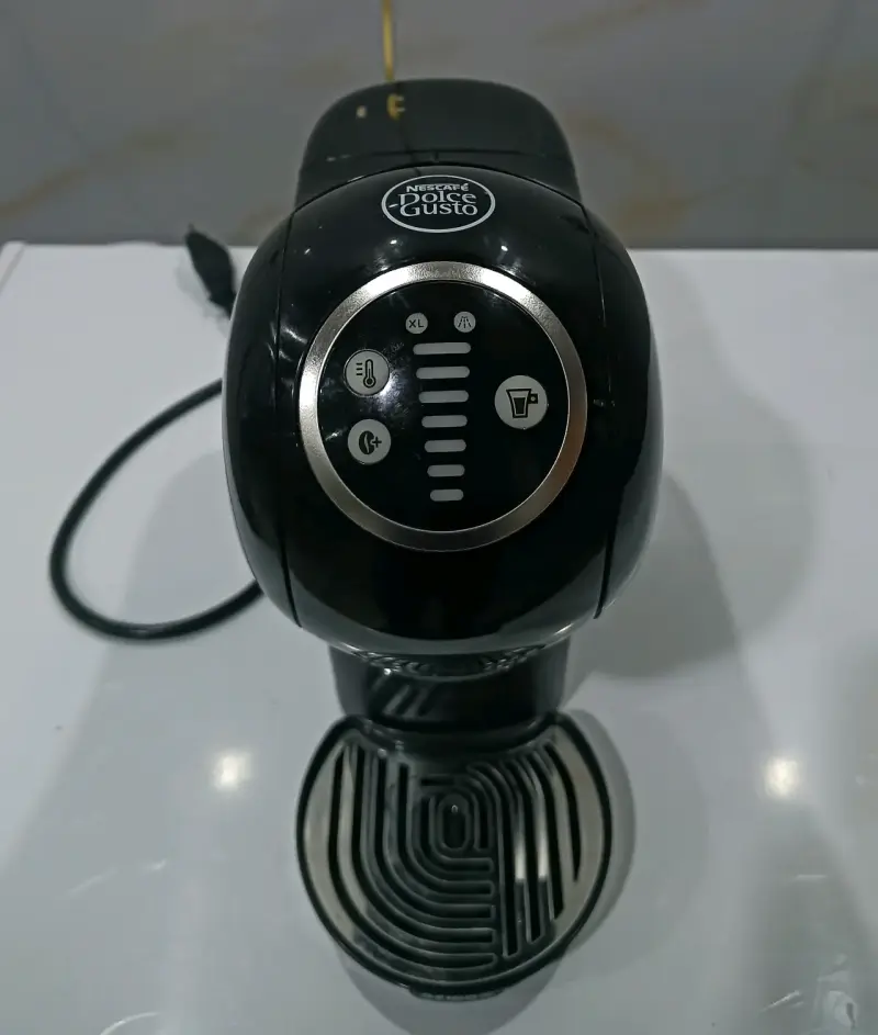 Cafetera Dolce Gusto Genio S Negra - 3