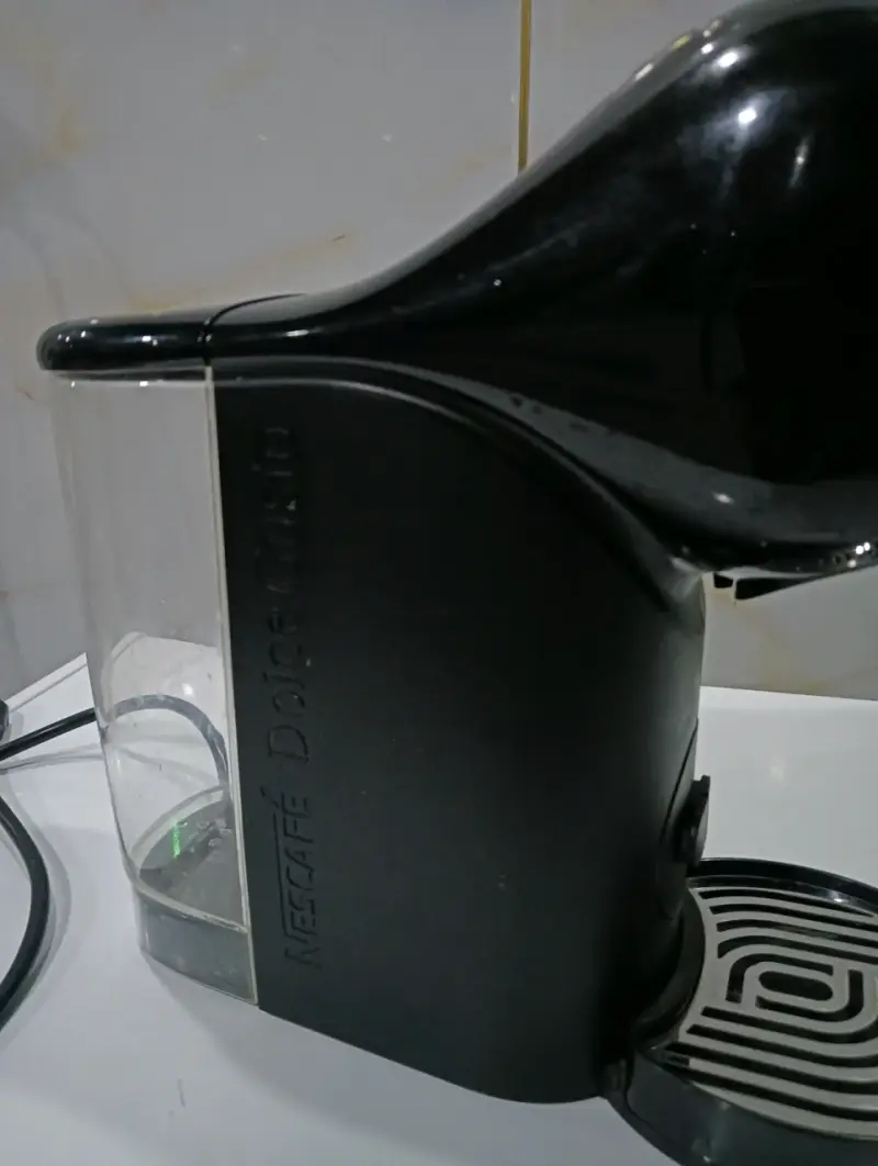 Cafetera Dolce Gusto Genio S Negra - 5