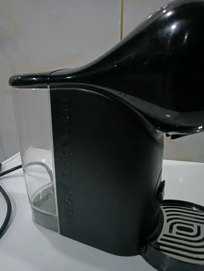 Cafetera Dolce Gusto Genio S Negra - miniatura 5