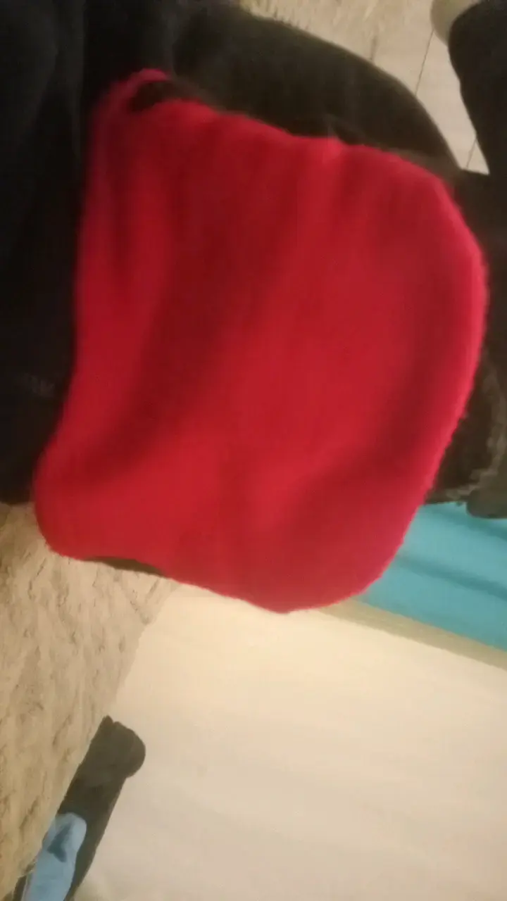 Gorro rrojo buen estado usado 2veces - 3