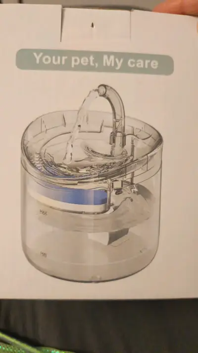 Fuente de agua para mascotas transparente - miniatura 1