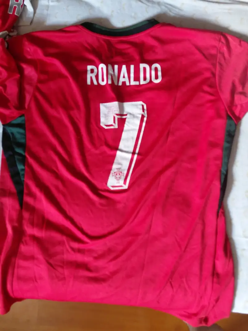 Camiseta Portugal Cristiano Ronaldo Roja - 2