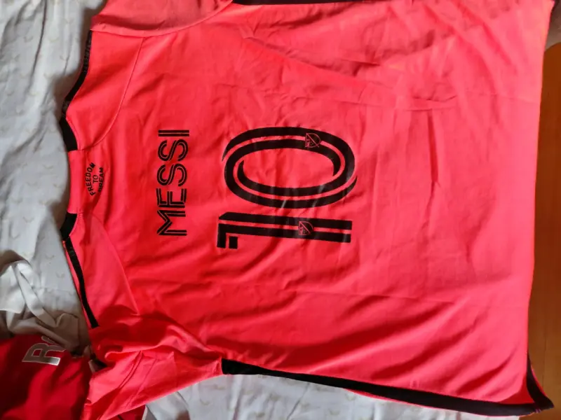 Camiseta de fútbol Adidas Messi roja - 2