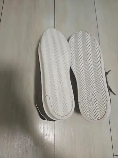 Zapatillas Geox de gamuza gris para hombre - miniatura 2