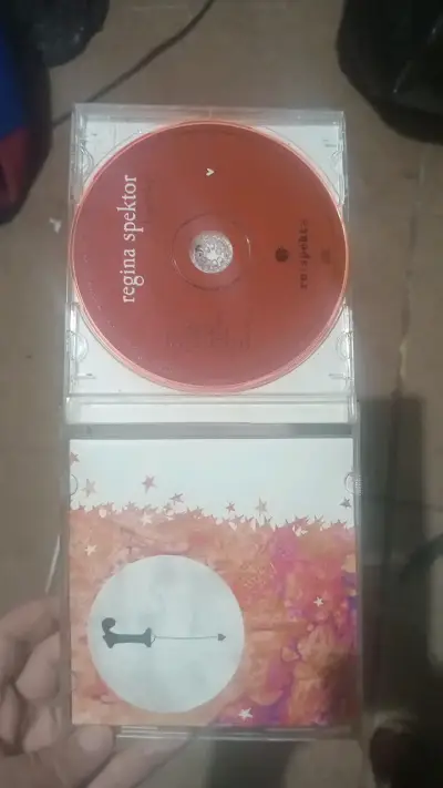 CD Regina Spektor Begin to Hope en buen estado - miniatura 2