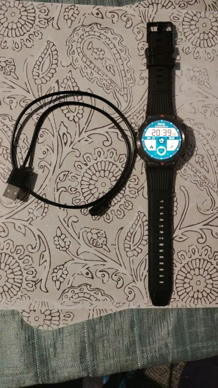 Reloj inteligente negro con cargador - 2