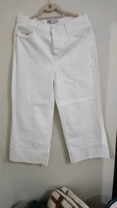 Pantalones blancos Zara de mujer talla 38 - miniatura 1