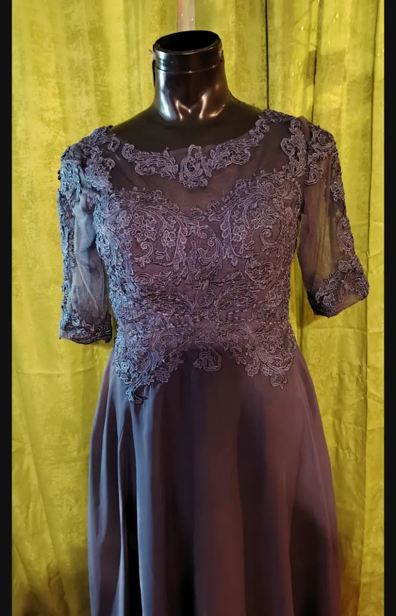 Vestido de encaje azul marino elegante - 6