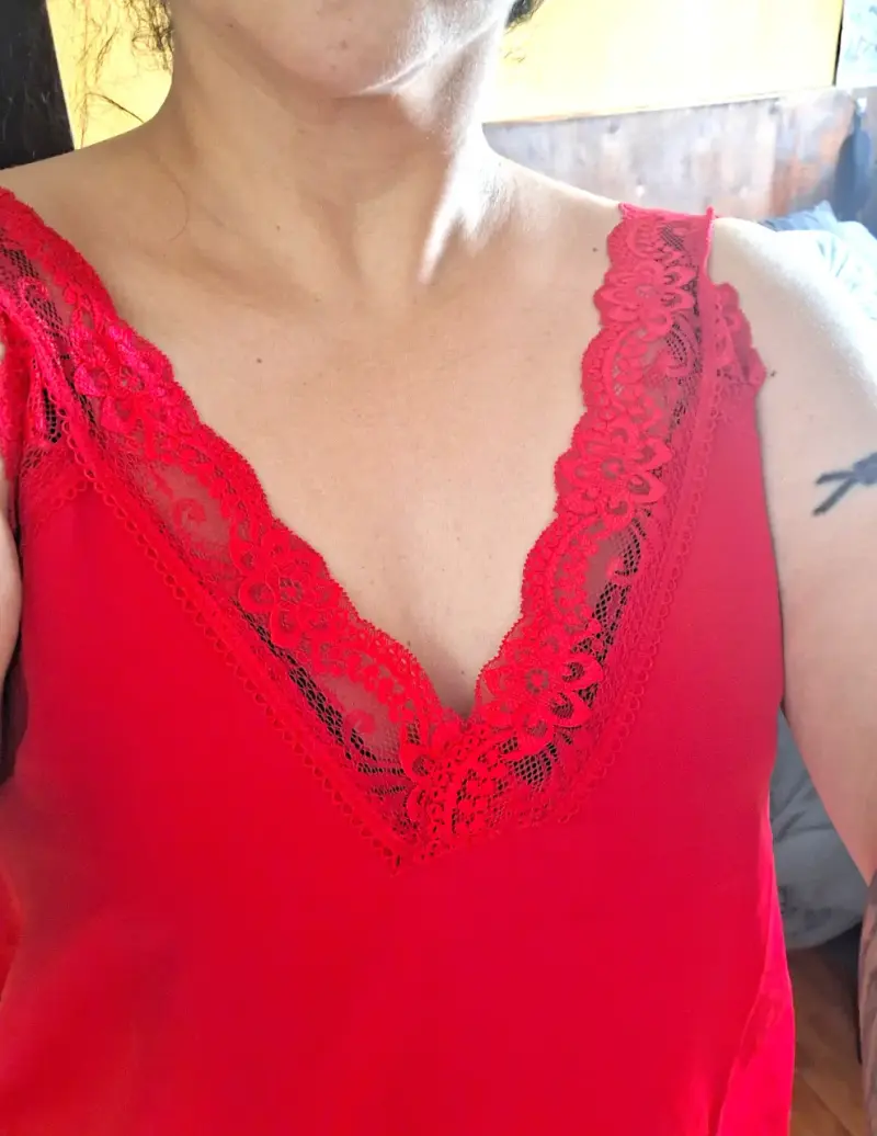 Lencera de Encaje Roja - 2