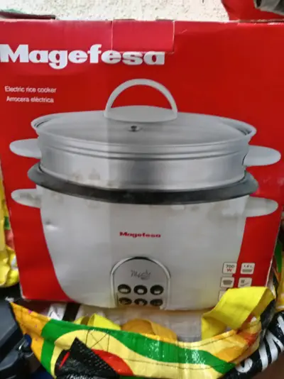 Arrocera eléctrica Magefesa 1.8L 700W - miniatura 2