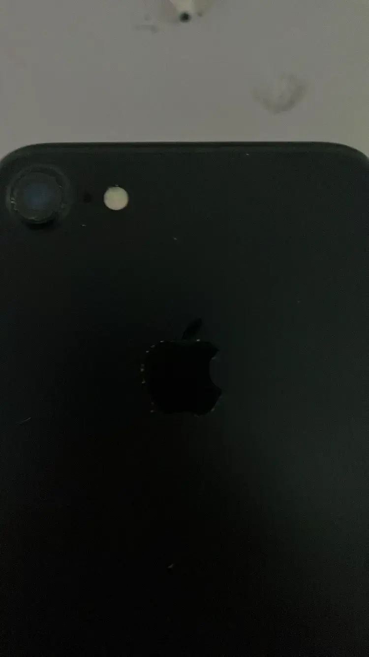 iPhone 7 en buen estado para repuestos - 3