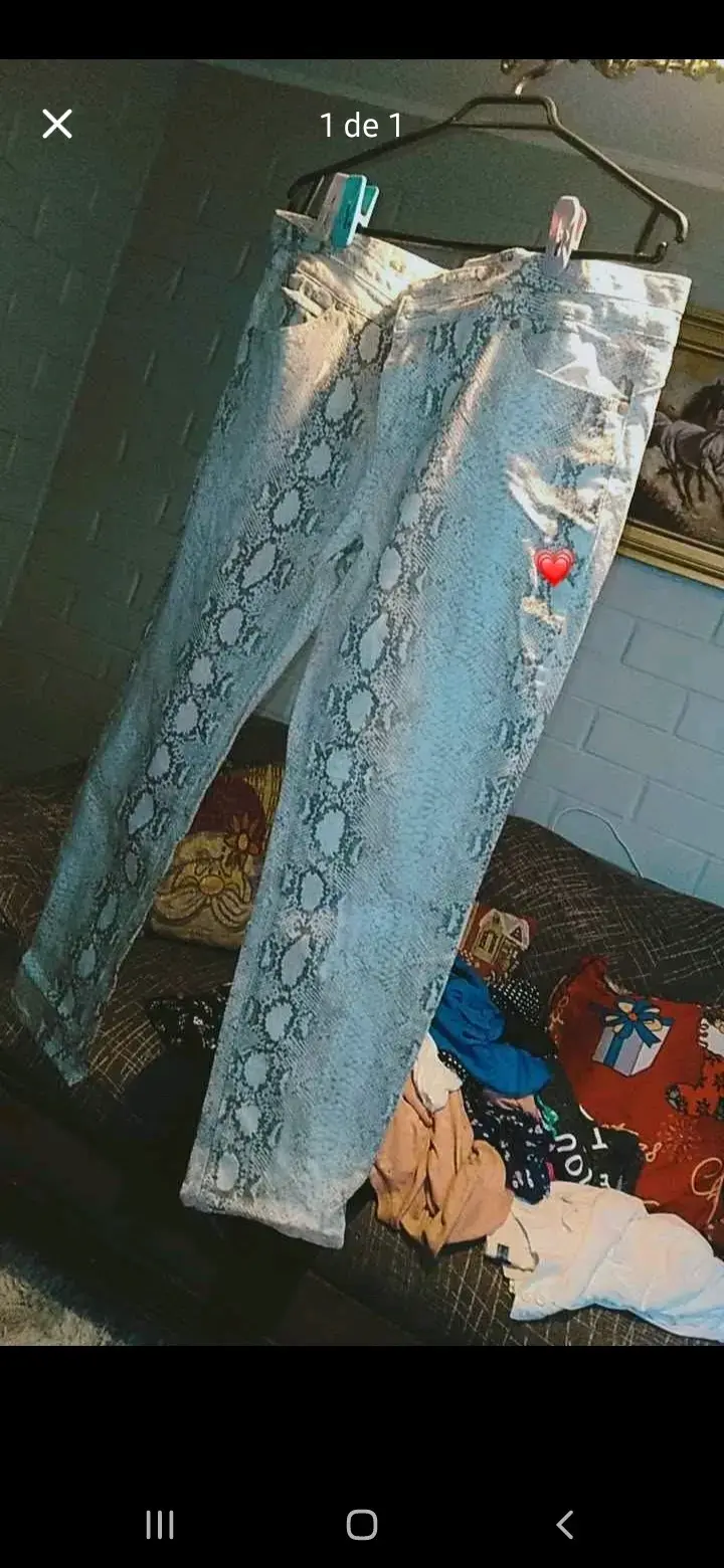 Pantalones de mezclilla con estampado de serpiente - 2