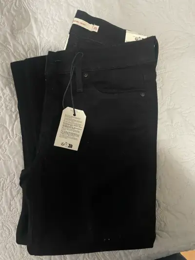 Jeans Levi's 311 Shaping Skinny Mujer Negro - miniatura 3