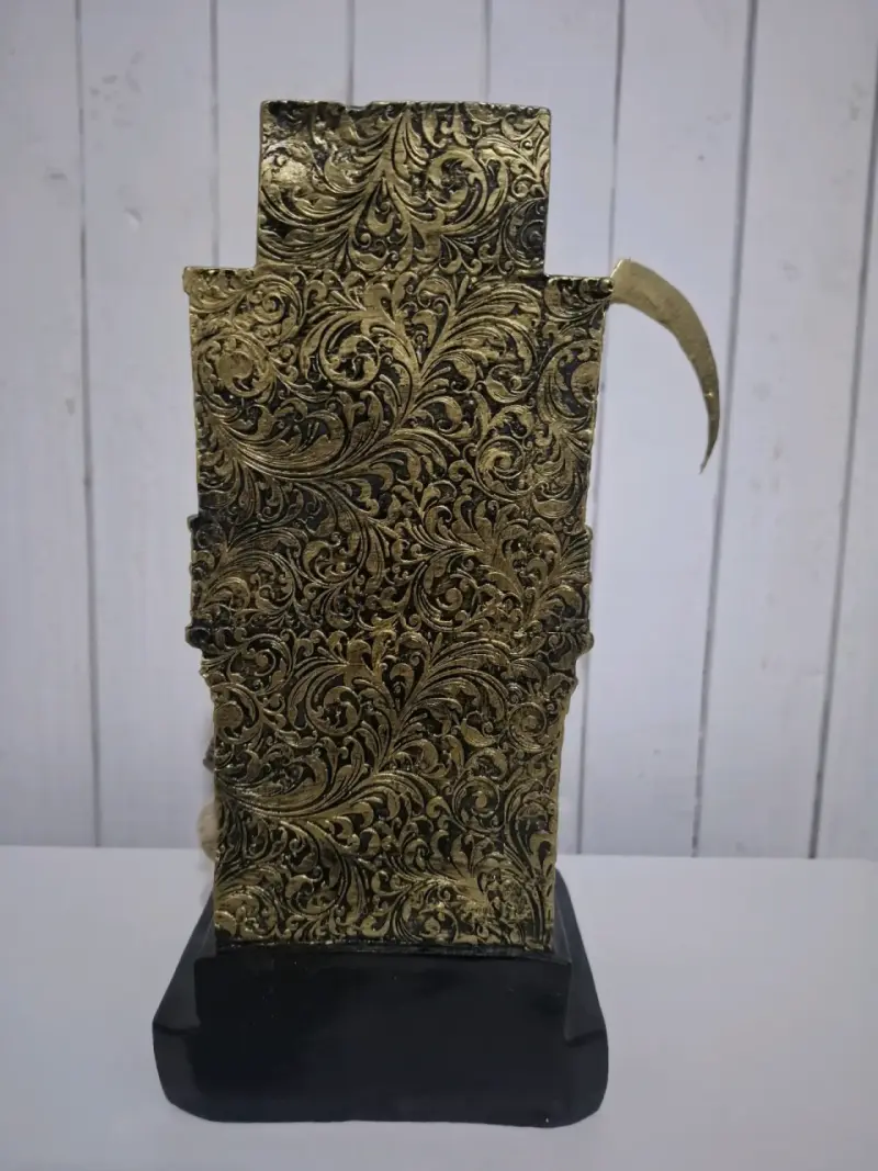 Figura de Santa Muerte Negra con Guadaña 38 cm - 6