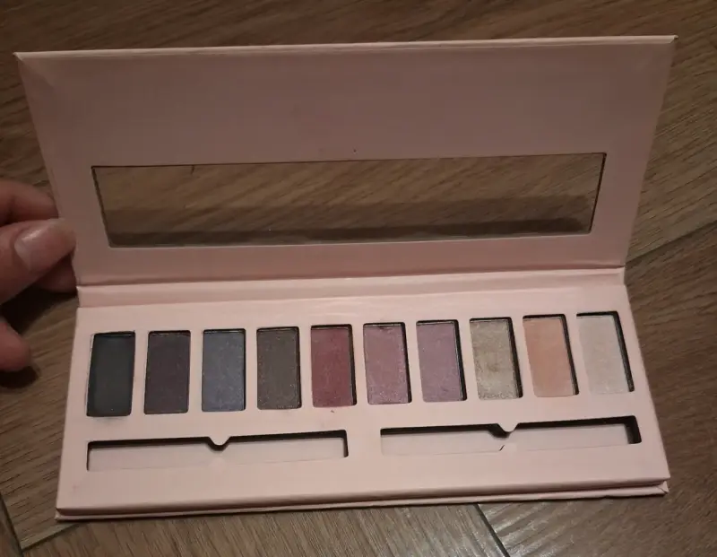Paleta de Sombras Glam Factor. - 2