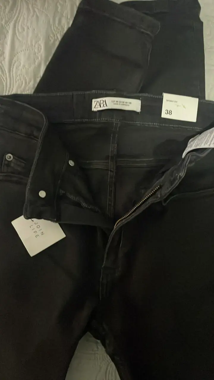 Jeans negros Zara skinny fit talla 38 - 1