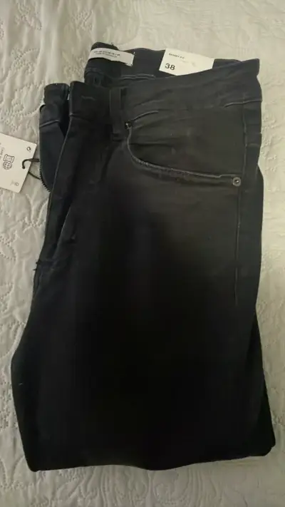 Jeans negros Zara skinny fit talla 38 - miniatura 3