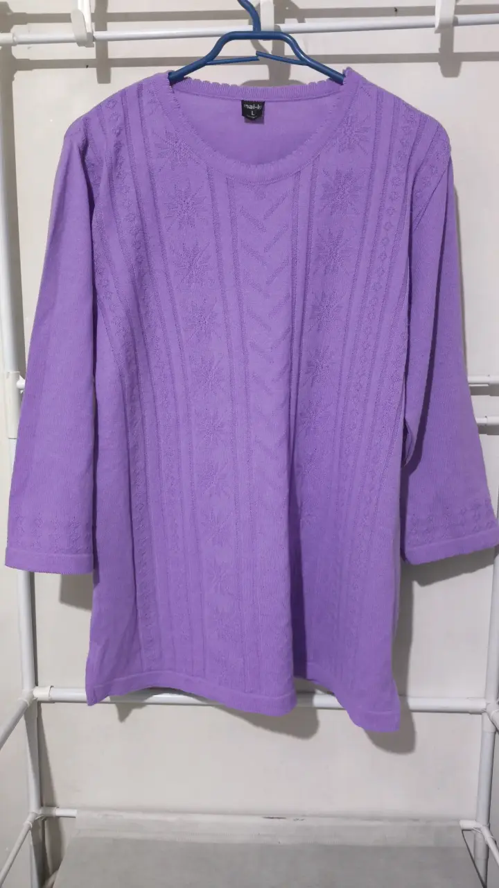 Suéter morado de mujer talla L