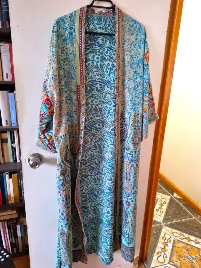 Kimono largo de Seda estampado floral azul - miniatura 1