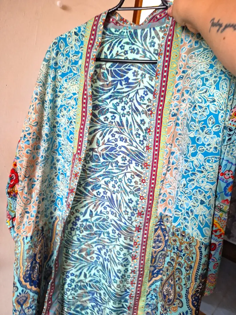 Kimono largo de Seda estampado floral azul - 3