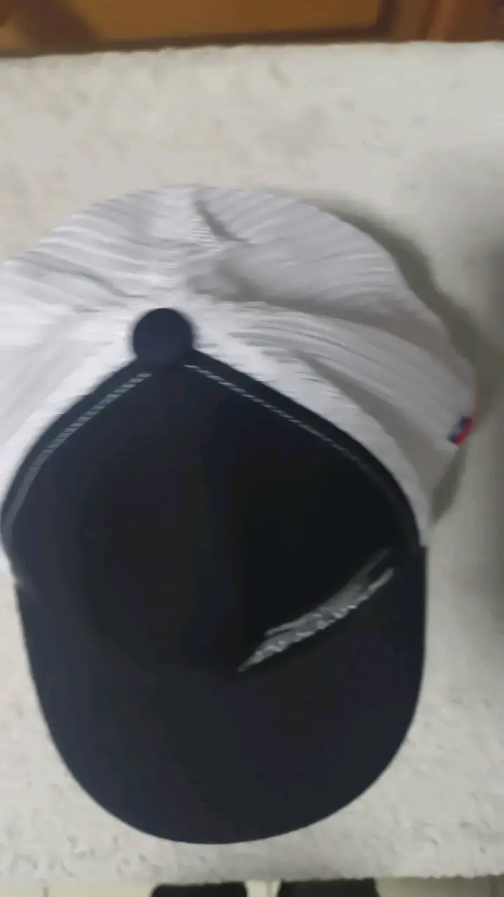 Gorra Skechers Performance negra y blanca - 2
