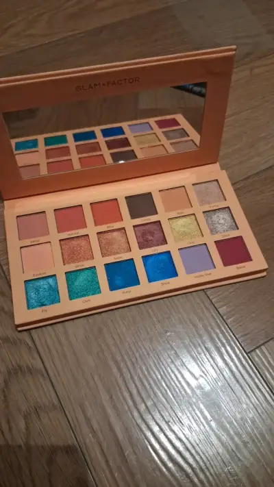 Paleta de Sombras Glam Factor Dress You Up - miniatura 3