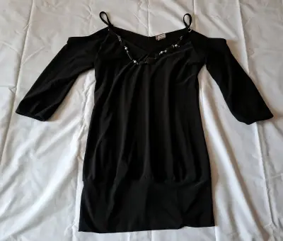 Polera  con Tirantes y Detalle  de Collar - miniatura 1