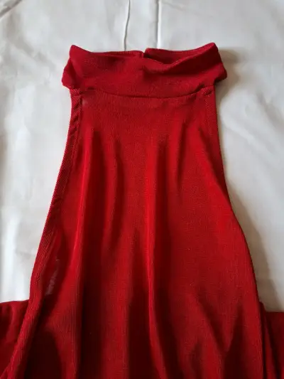 Vestido sin Mangas con Cuello Halter - miniatura 2