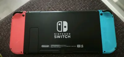 Consola Nintendo Switch V2 con Joy-Con Azul y Rojo - miniatura 3