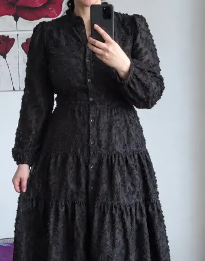Vestido con Textura Encaje Floral - miniatura 1