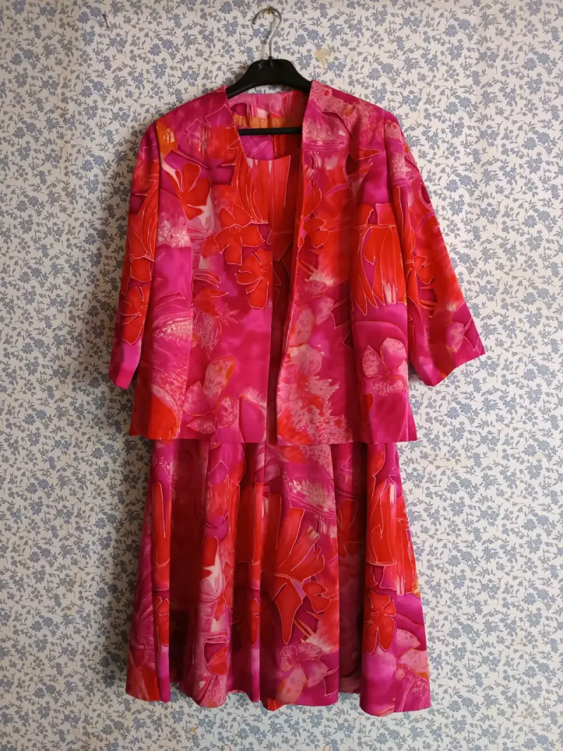 Conjunto de Vestido y Chaqueta con Estampado Floral - 4