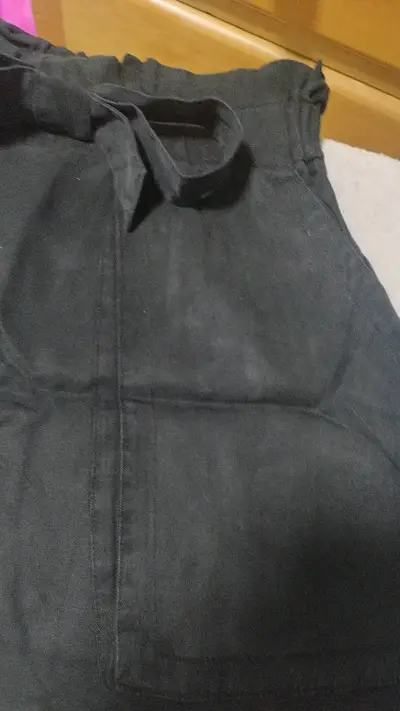 Shorts negros con lazo para mujer - miniatura 2