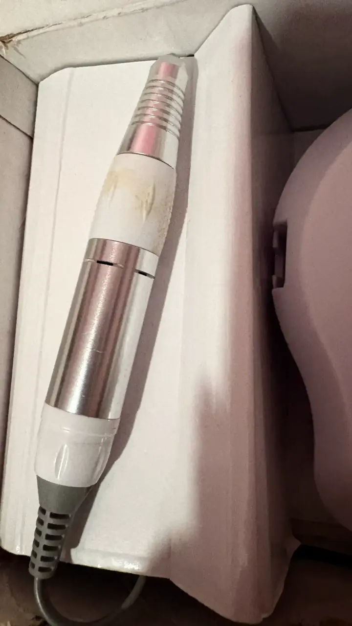 Torno para uñas Nail Master con pedal - 3