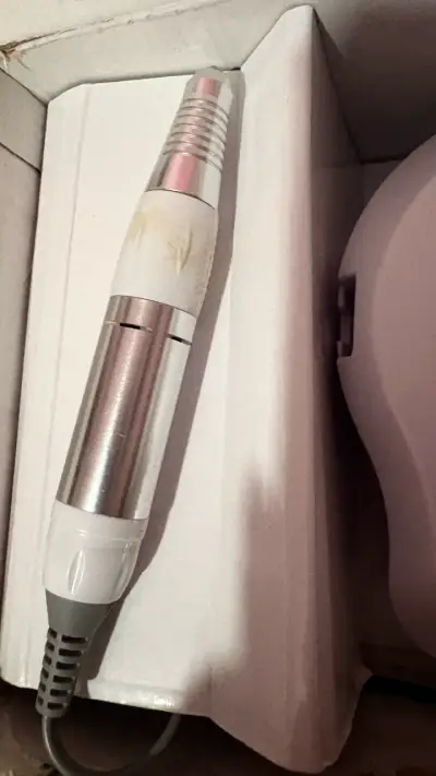 Torno para uñas Nail Master con pedal - miniatura 3
