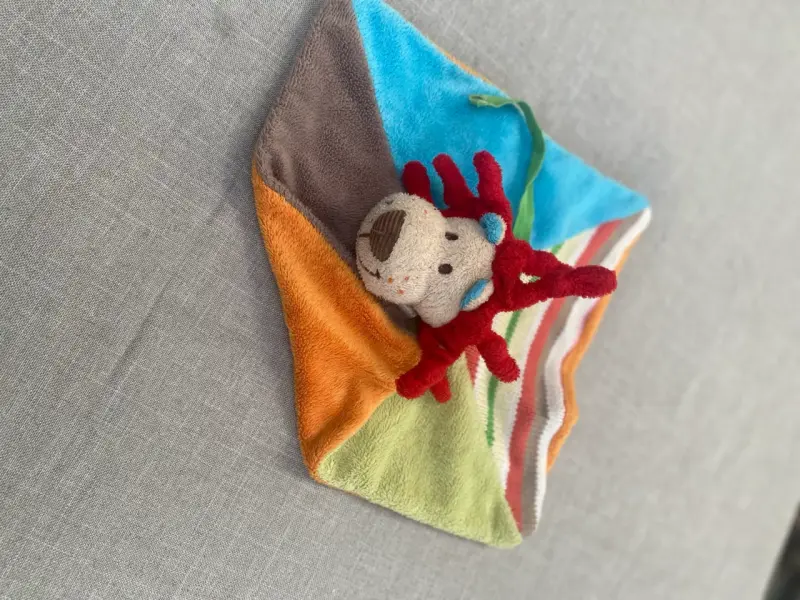 Doudou de peluche multicolor para bebé - 1