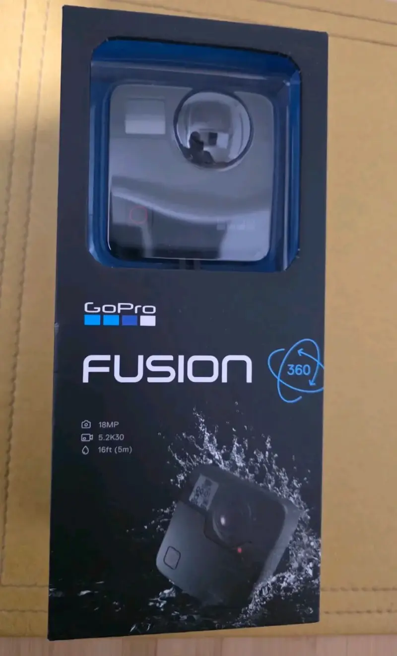 Cámara GoPro Fusion 360 con accesorios - 1