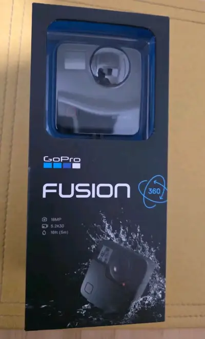 Cámara GoPro Fusion 360 con accesorios - miniatura 1