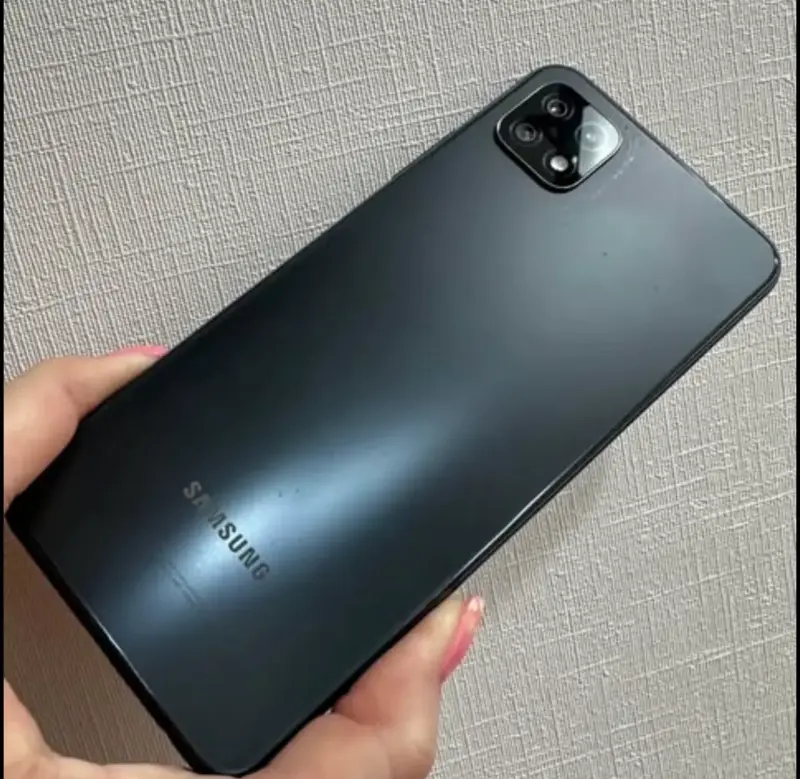 Samsung Galaxy A22 5G 128GB en buen estado - 3