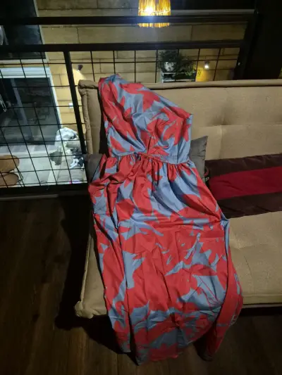 Vestido largo asimétrico rojo y azul - miniatura 3