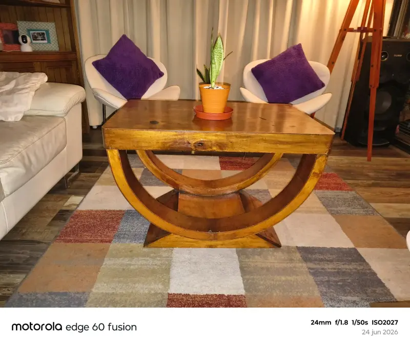 Mesa de Centro de Madera Diseño Curvo - 2