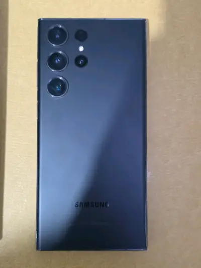 Samsung Galaxy S23 Ultra con S Pen - miniatura 2