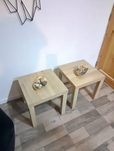Mesas auxiliares de madera claras - miniatura 3