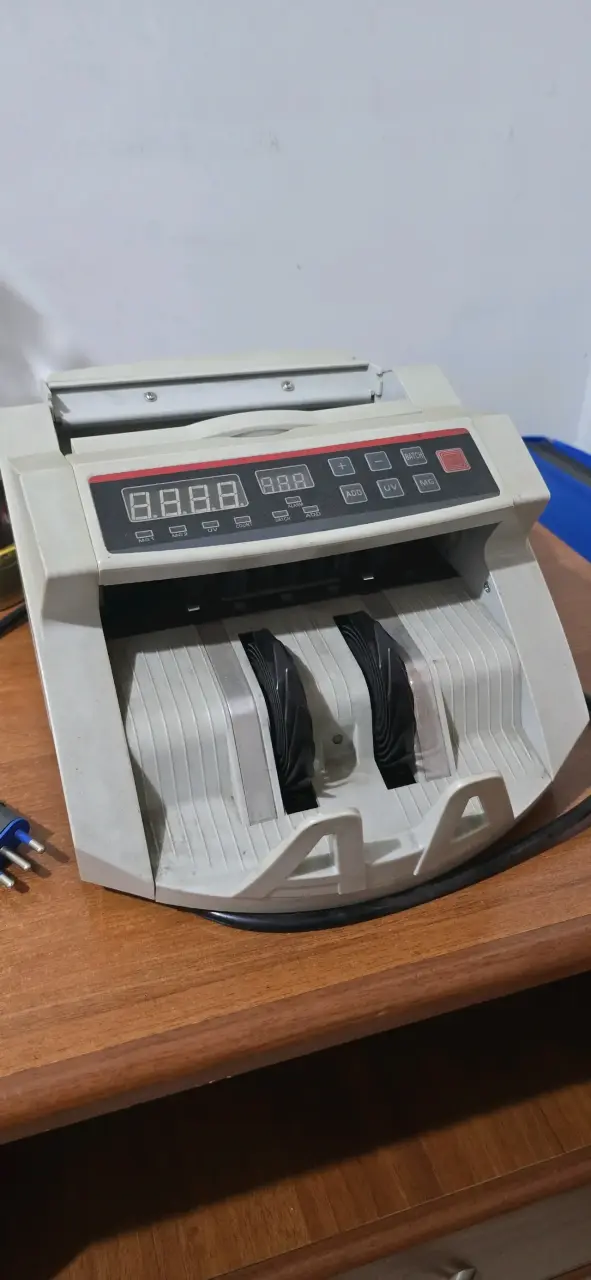 Contadora de billetes automática con detección UV - 2
