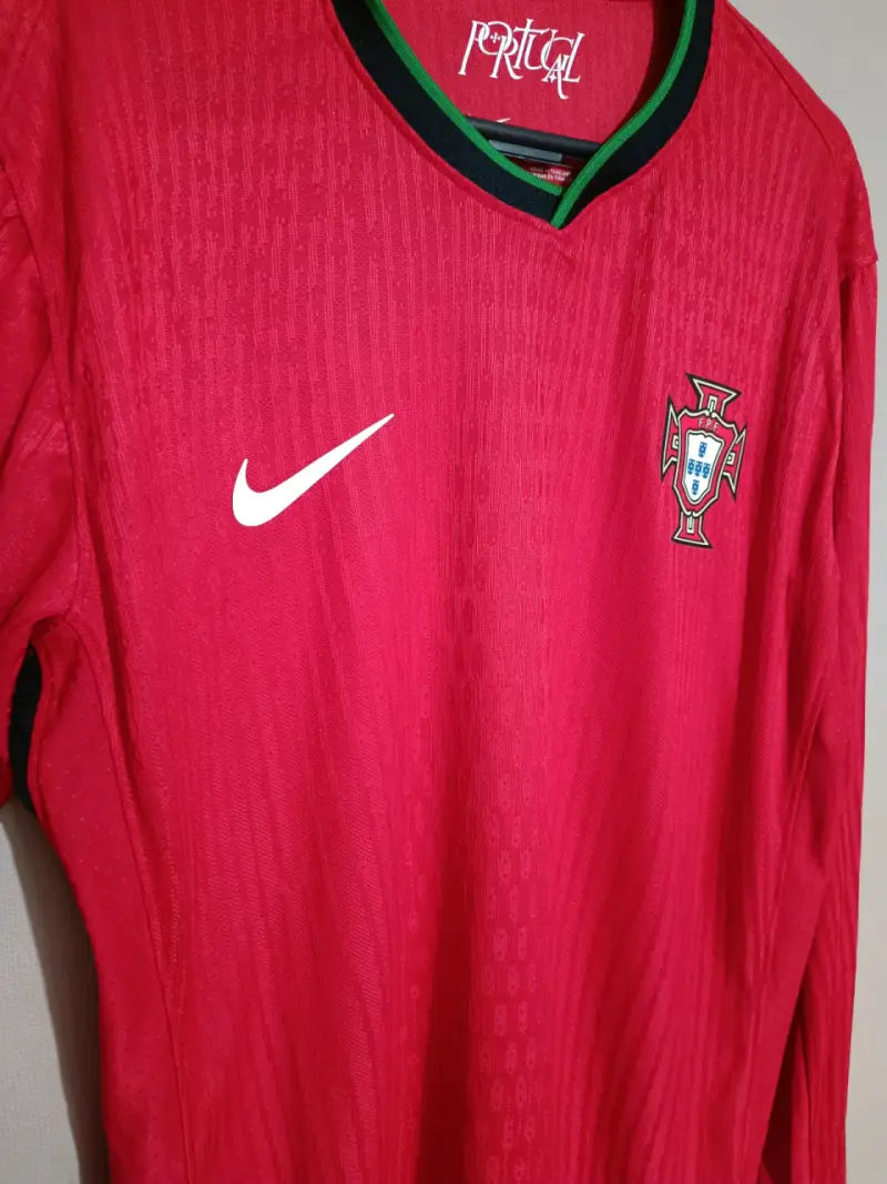Camiseta Portugal versión jugador 2XL, tamaño L - 2
